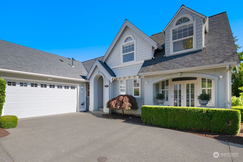 Photo of 1395 NE Katsura Street, Issaquah, WA 98029 (MLS # 2271804)