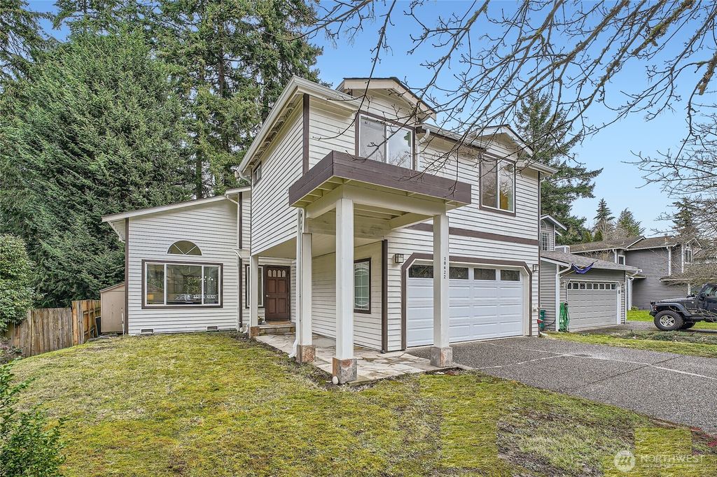 Photo of 10622 118th Place NE, Kirkland, WA 98033 (MLS # 2364263)