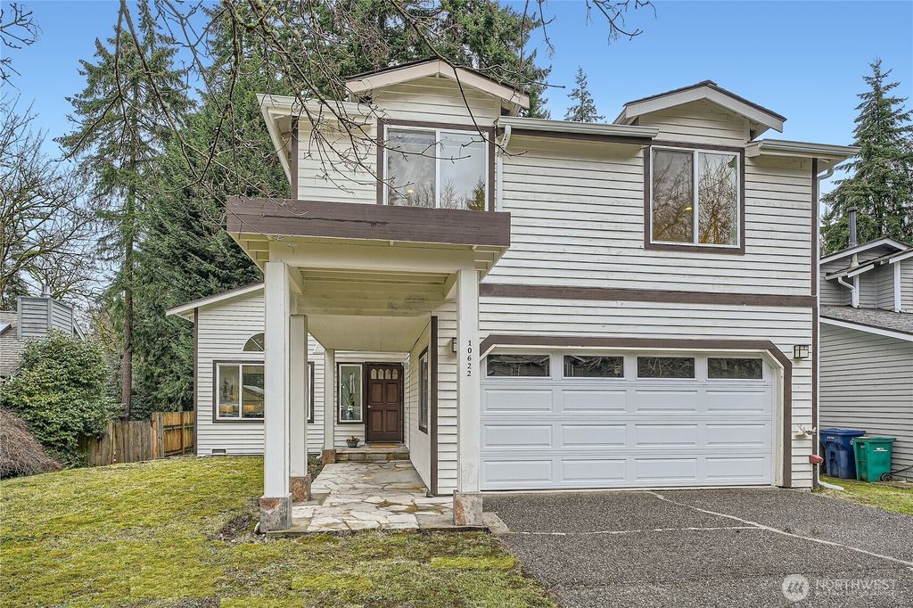 Photo of 10622 118th Place NE, Kirkland, WA 98033 (MLS # 2364263)