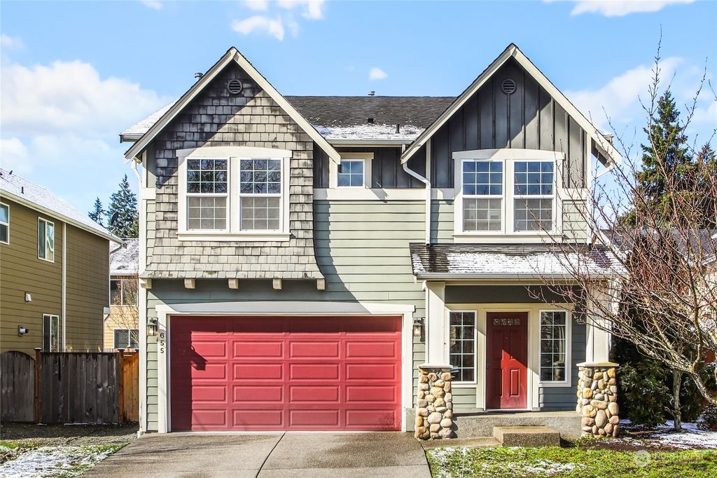 Photo of 655 Ilwaco Place NE, Renton, WA 98059 (MLS # 2206217)