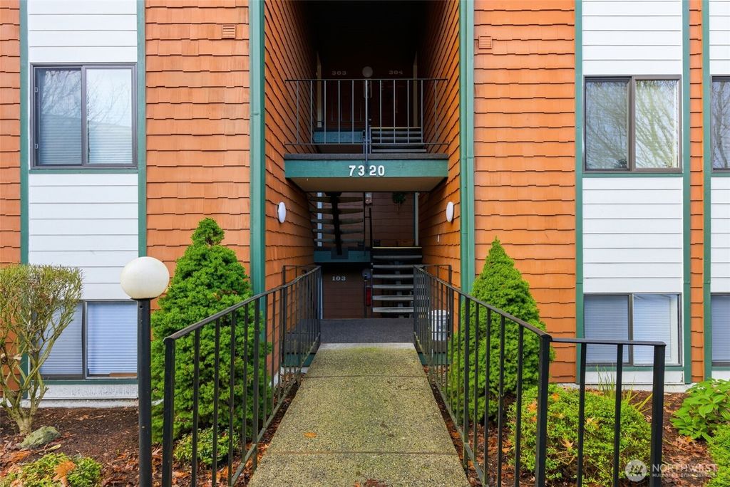 Photo of 7320 N Skyview Lane #M303, Tacoma, WA 98406 (MLS # 2479225)