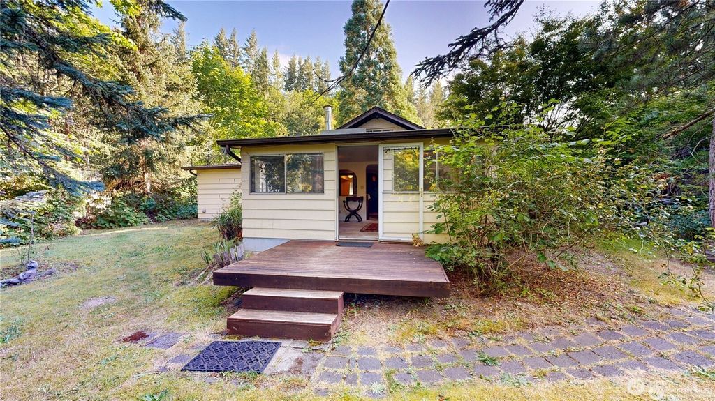 Photo of 32801 SE 310th Street, Ravensdale, WA 98051 (MLS # 2480034)