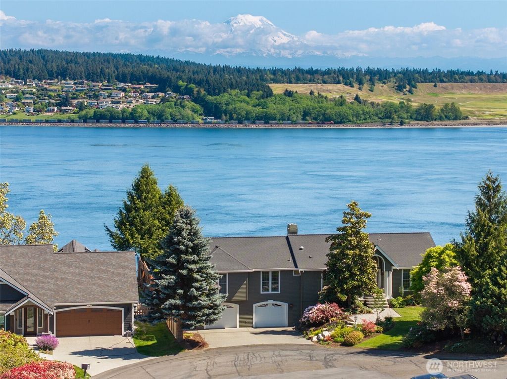 Photo of 1529 13th Court, Fox Island, WA 98333 (MLS # 2513884)