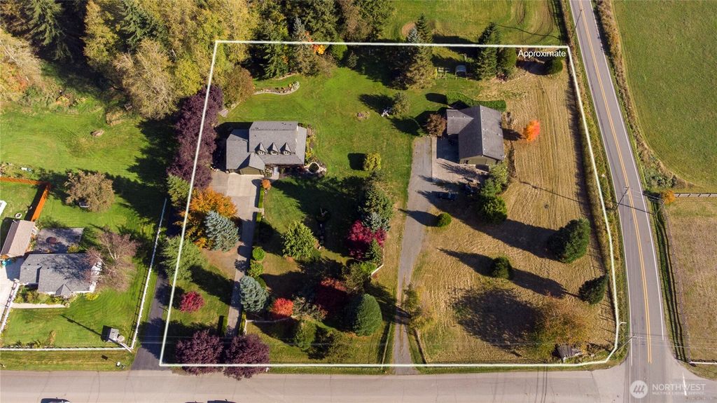 Photo of 22833 107th Avenue NE, Arlington, WA 98223 (MLS # 2402407)