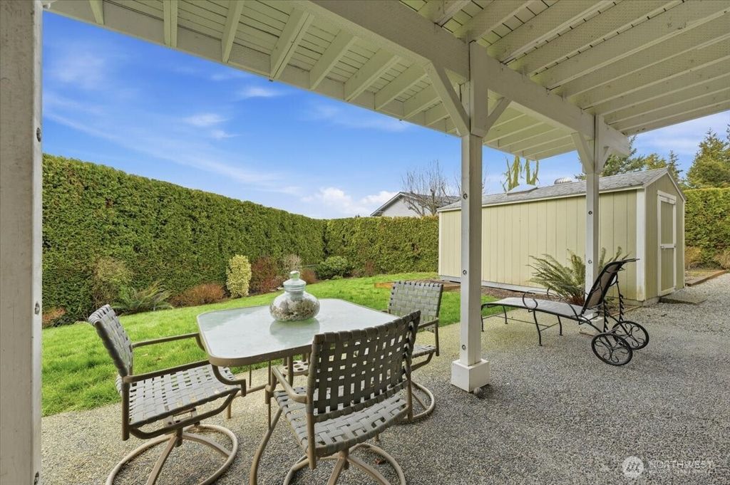 Photo of 3305 56th Street SW, Everett, WA 98203 (MLS # 2485980)