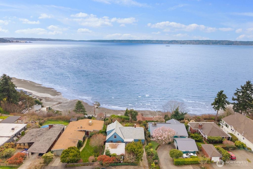 Photo of 12249 Shorewood Drive SW, Burien, WA 98146 (MLS # 2470041)