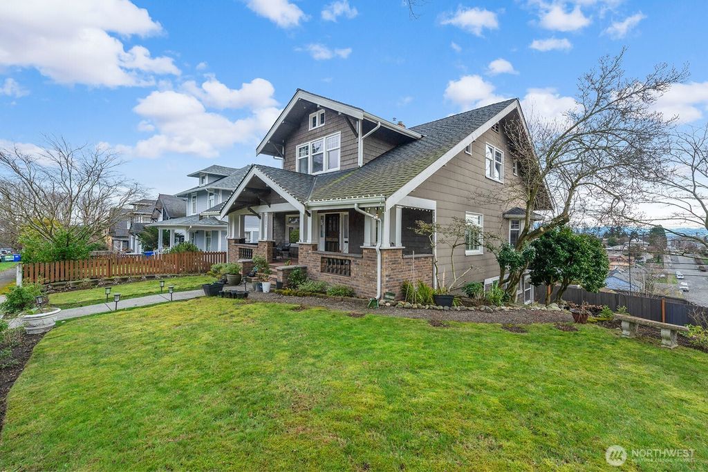 Photo of 3231 Grand Avenue, Everett, WA 98201 (MLS # 2476167)