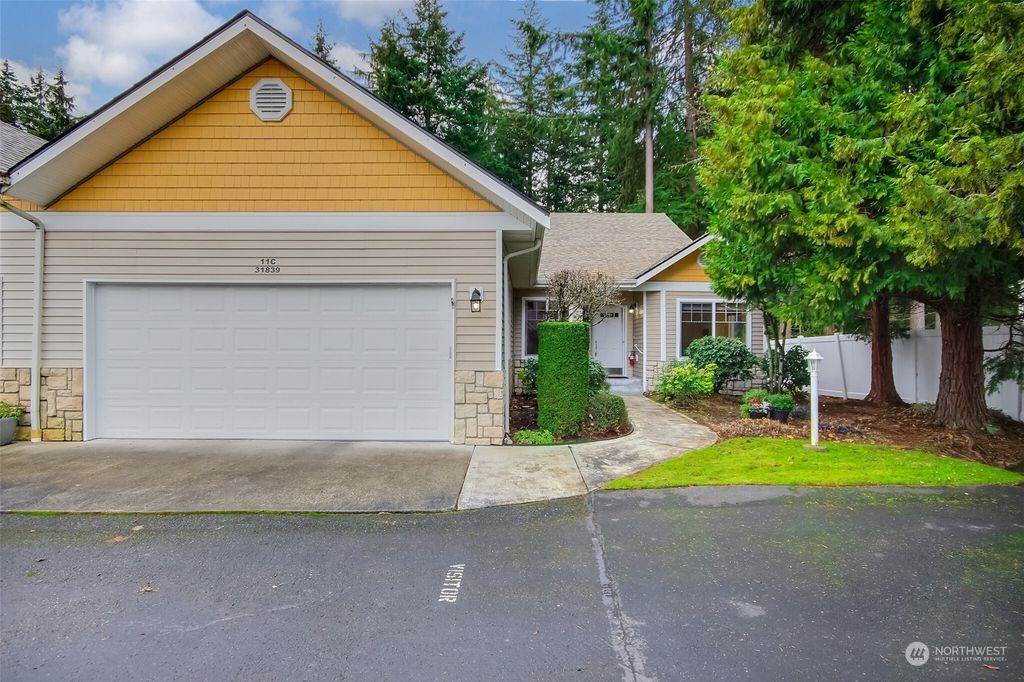 Photo of 31839 48th Circle SW, Federal Way, WA 98023 (MLS # 2312484)