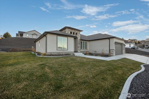 Photo of 4511 Laurel Ct Ct, West Richland, WA 99353 (MLS # 2453606)