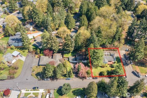 Photo of 12604 109th Pl Pl, Kirkland, WA 98033 (MLS # 2509936)