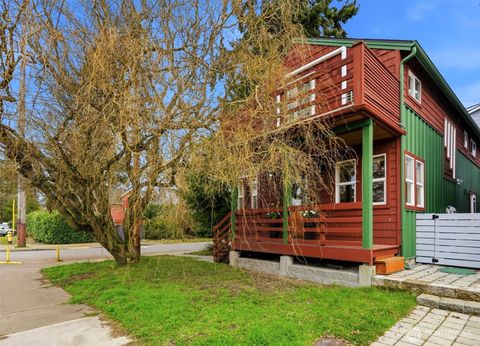 Photo of 8752 Dayton Avenue N #B, Seattle, WA 98103 (MLS # 2486691)