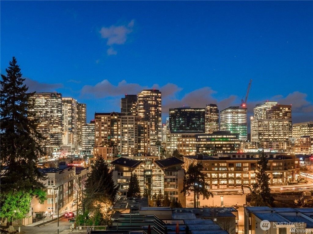 Photo of 10712 SE 2nd Street, Bellevue, WA 98004 (MLS # 2489519)