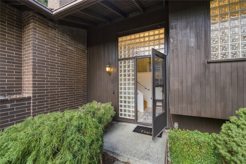 Photo of 606 N 178th Street, Shoreline, WA 98133 (MLS # 2598730)