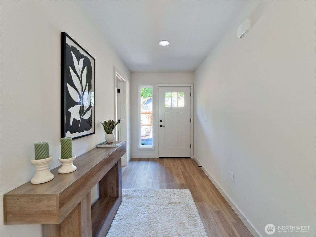 Photo of 6920 Flora Avenue S, Seattle, WA 98108 (MLS # 2441098)