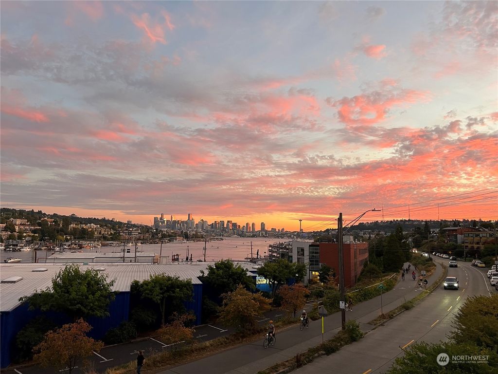 Photo of 3900 2nd Avenue NE #303, Seattle, WA 98105 (MLS # 2213266)