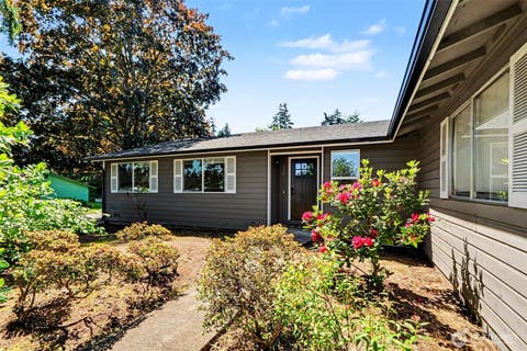 Photo of 28605 30th Avenue S, Federal Way, WA 98003 (MLS # 2530433)