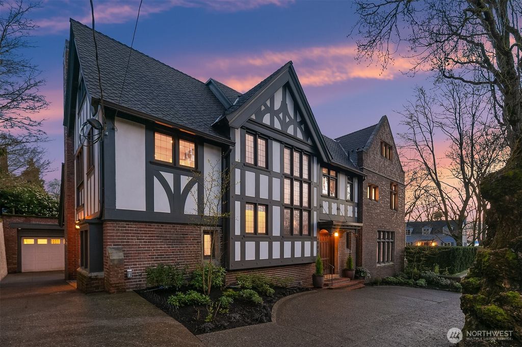 Photo of 803 E Prospect Street, Seattle, WA 98102 (MLS # 2491348)