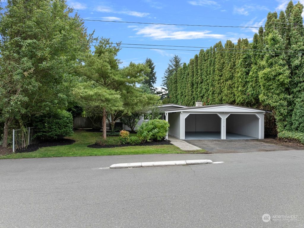 Photo of 33323 SE 42nd Street, Fall City, WA 98024 (MLS # 2291389)