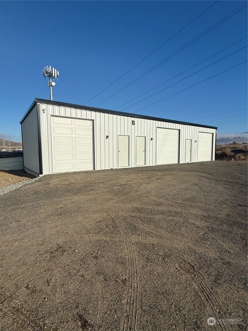 5 Stampede Business Park