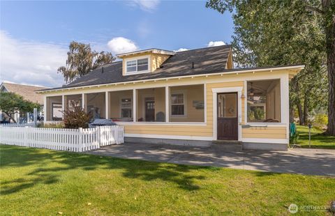 Photo of 117 Barefoot Lane, Oroville, WA 98844 (MLS # 2452728)