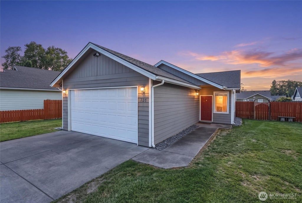 Photo of 731 Opp Court, Walla Walla, WA 99362 (MLS # 2582207)