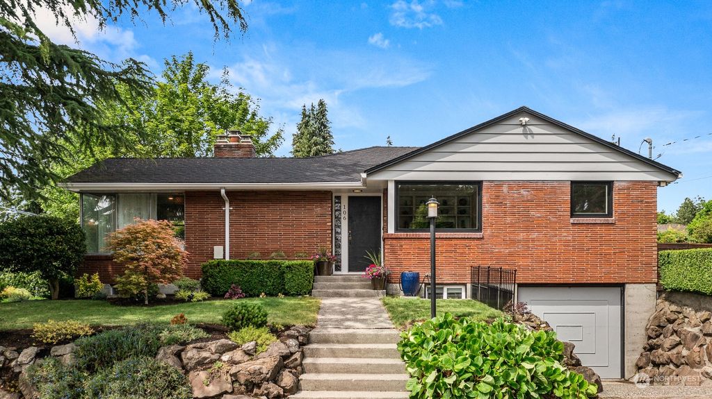 Photo of 106 N 117th Street, Seattle, WA 98133 (MLS # 2250161)