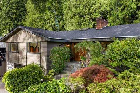 Photo of 11032 39th Avenue NE, Seattle, WA 98125 (MLS # 2538192)
