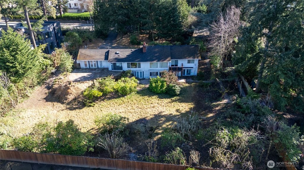 Photo of Clyde Hill, WA 98004 (MLS # 2476214)