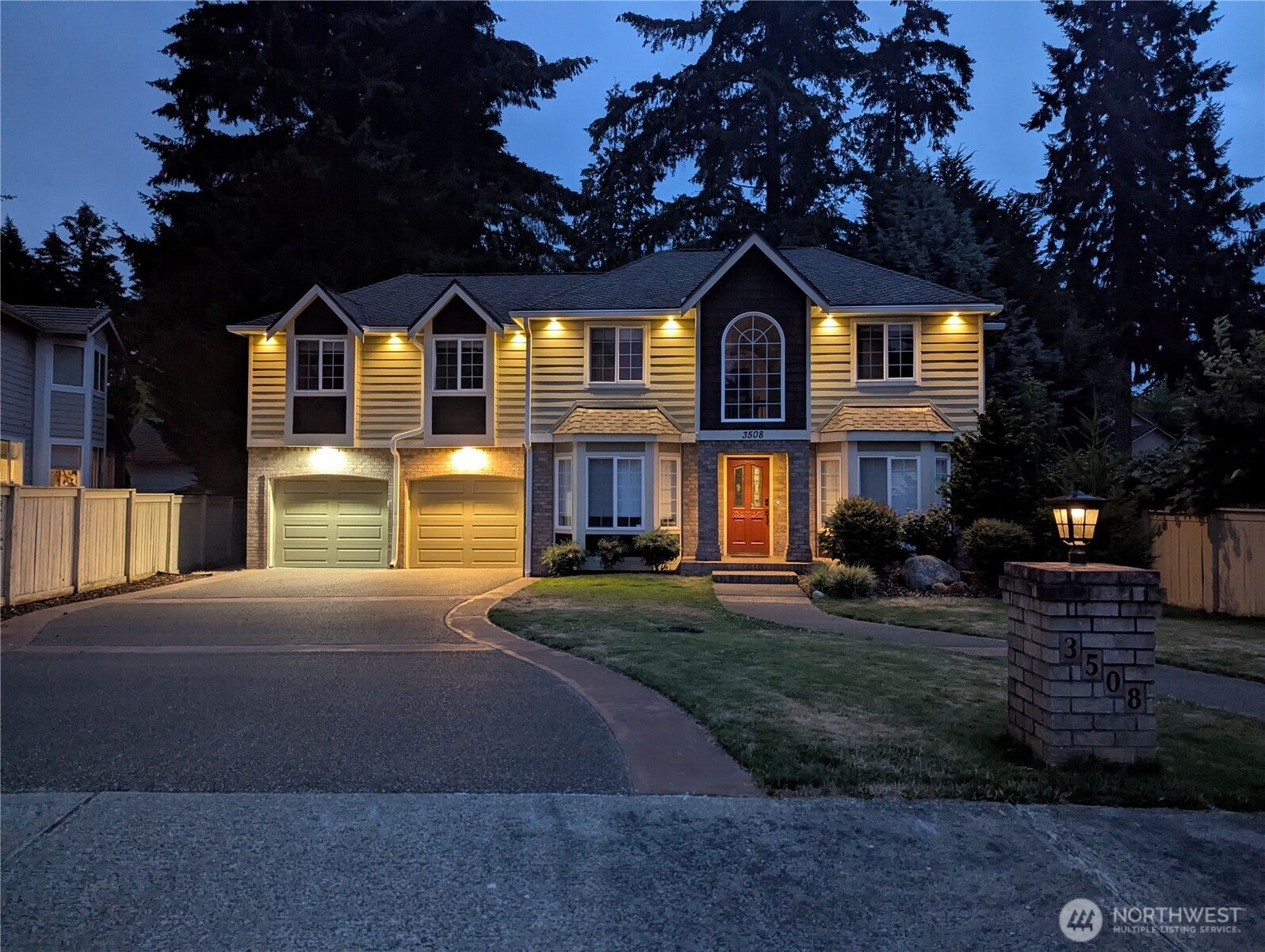 3508 Stevens Drive NE