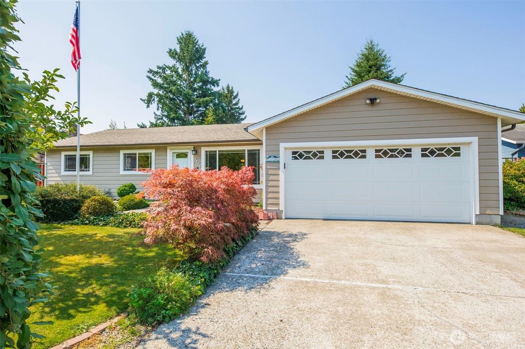 Photo of 7206 6th Avenue W, Everett, WA 98203 (MLS # 2429491)