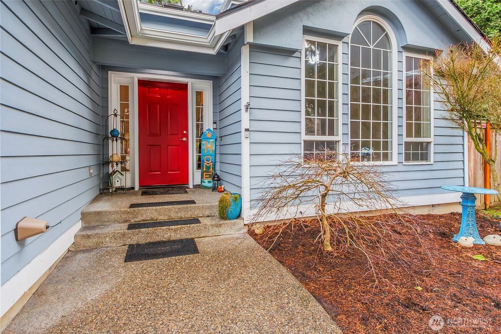 Photo of 37812 21st Court S, Federal Way, WA 98003 (MLS # 2468152)