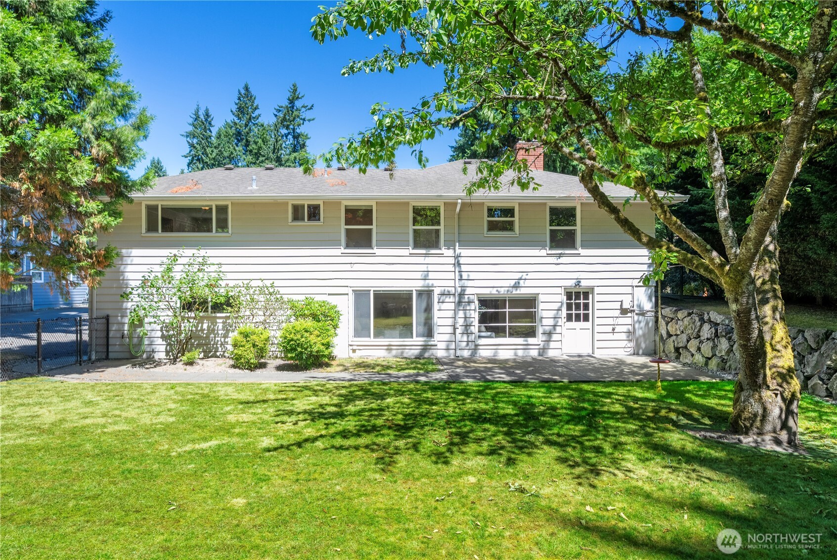 10425 SE 22nd Street