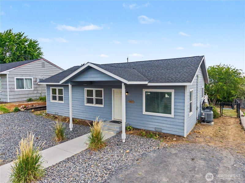 222 Mocliff Road