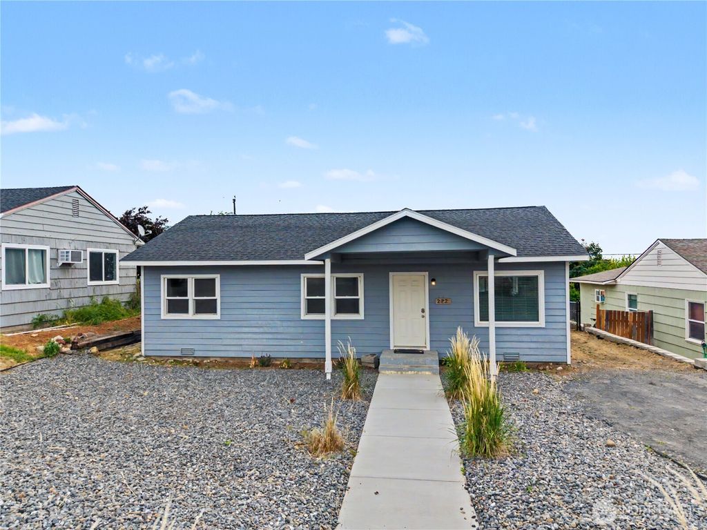 Photo of 222 Mocliff Road, Ephrata, WA 98823 (MLS # 2525581)