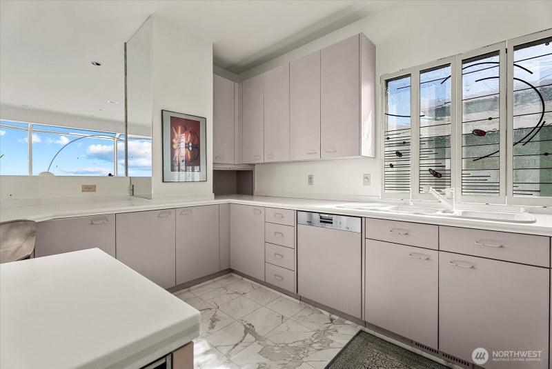 3089 Alki Avenue SW 2