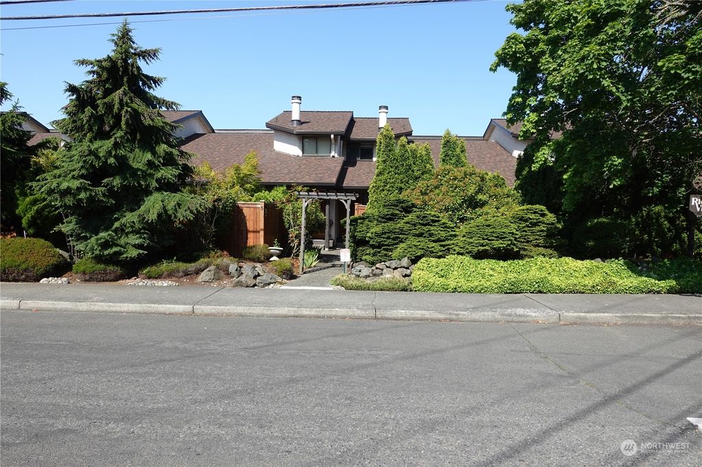 Photo of 19323 15th Ave NW Ave #2, Shoreline, WA 98177 (MLS # 2252394)