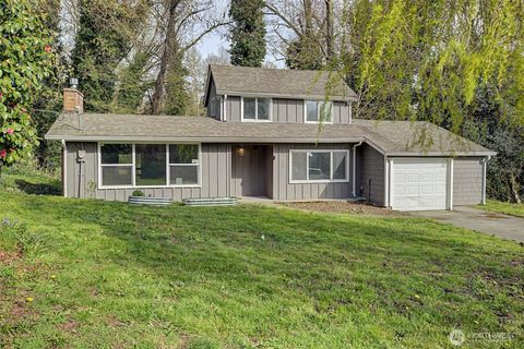 Photo of 1251 S 230th Street, Des Moines, WA 98198 (MLS # 2443099)