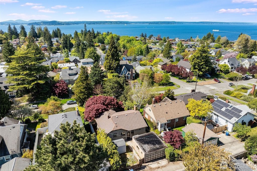 Photo of 2314 46th Avenue SW, Seattle, WA 98116 (MLS # 2364408)