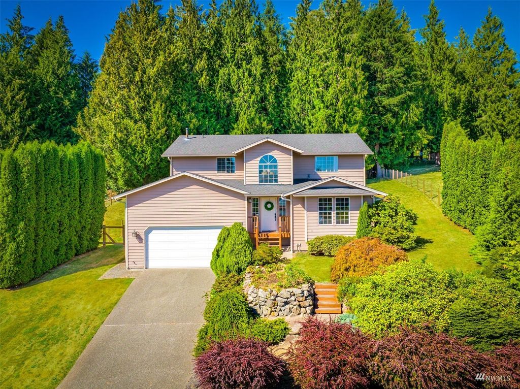 Photo of 11621 28th Street SE, Lake Stevens, WA 98258 (MLS # 1989331)