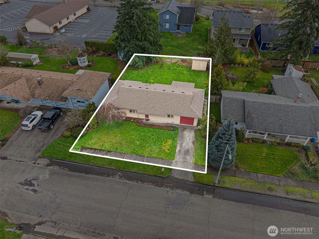 Photo of 1704 W Mellen Street, Centralia, WA 98531 (MLS # 2467297)