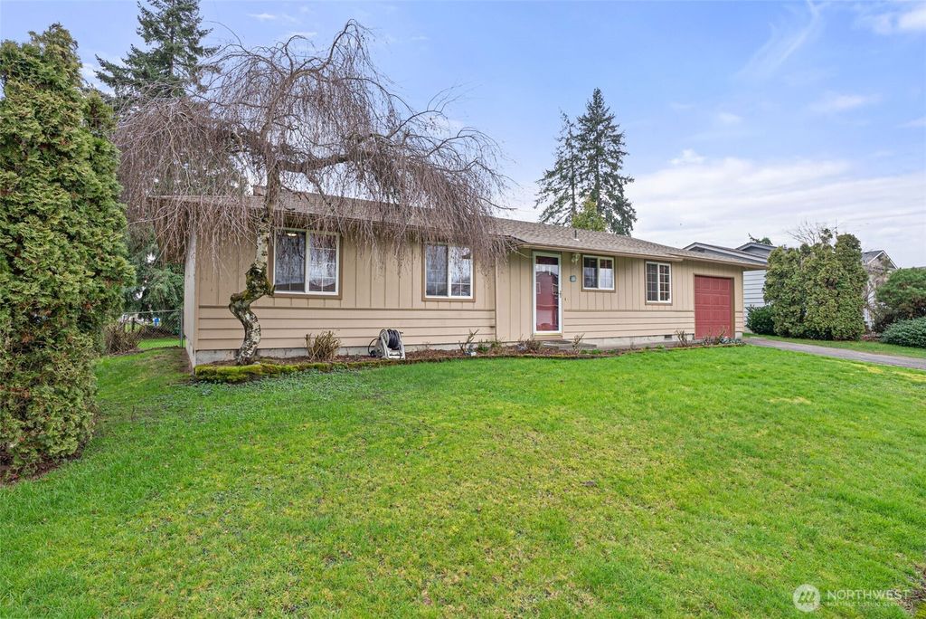 Photo of 1704 W Mellen Street, Centralia, WA 98531 (MLS # 2467297)