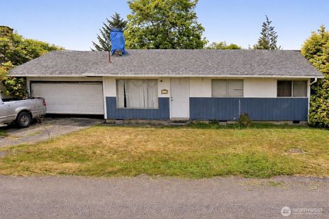 Photo of 1100 Coolidge Road, Aberdeen, WA 98520 (MLS # 2502472)