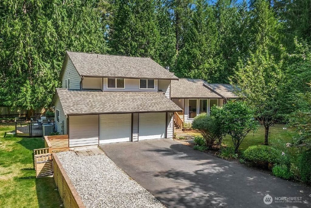 Photo of 23732 NE 63rd Place S, Redmond, WA 98053 (MLS # 2442495)