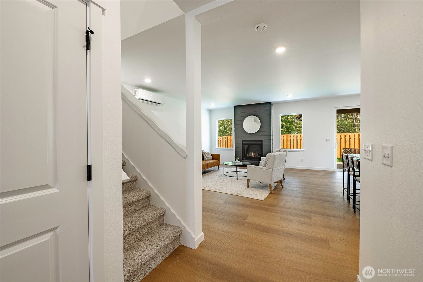 2944 Cedar View Way