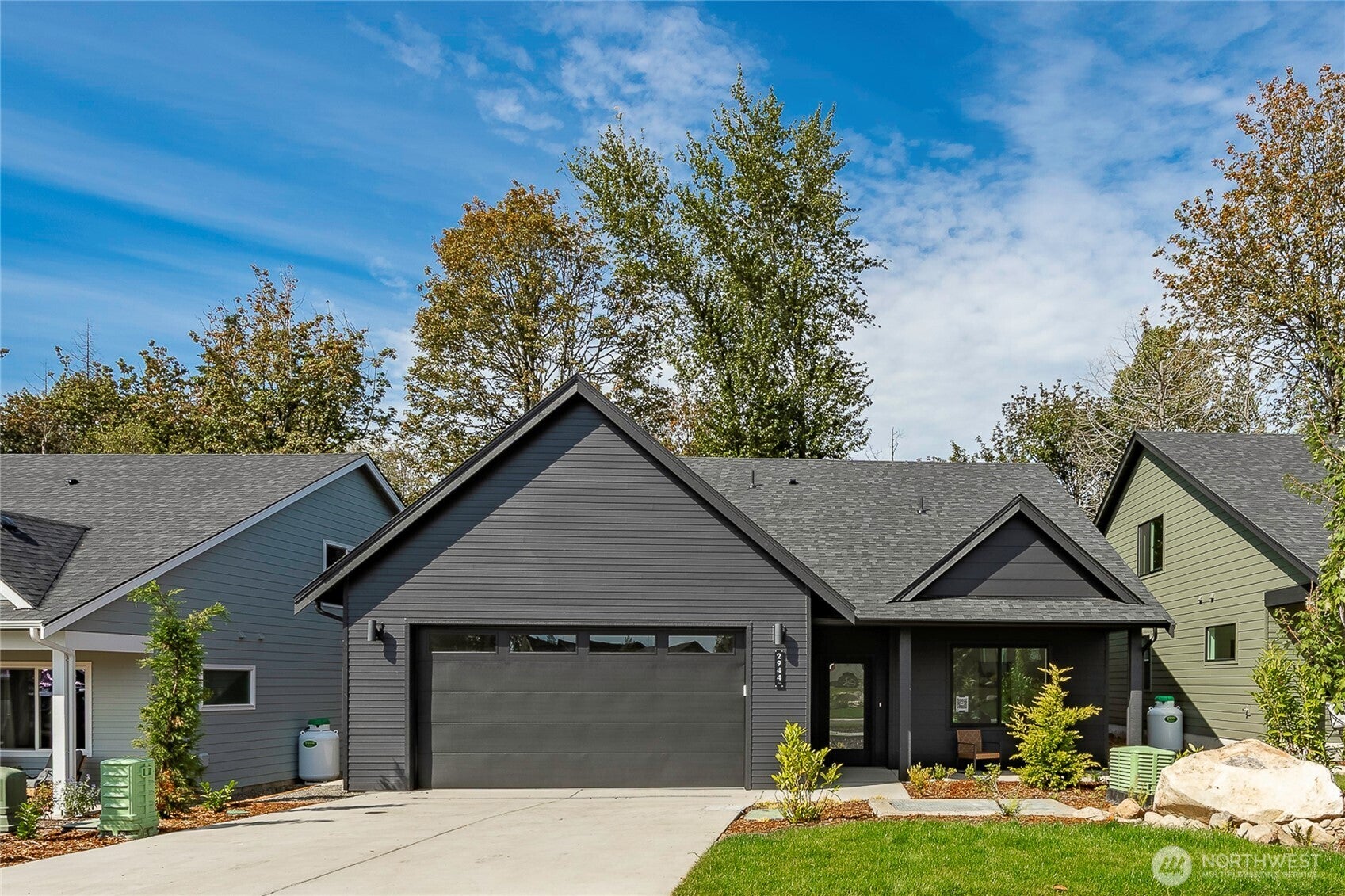 2944 Cedar View Way