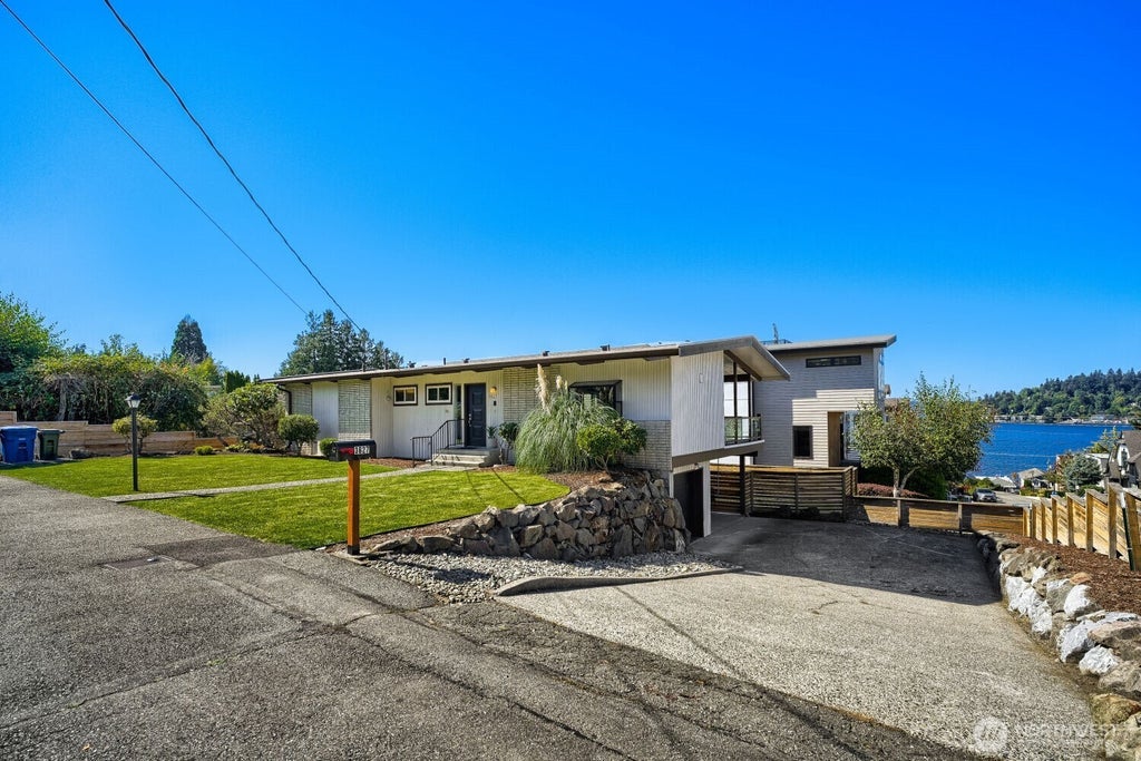 Photo of 3627 Wells Avenue N, Renton, WA 98056 (MLS # 2583768)