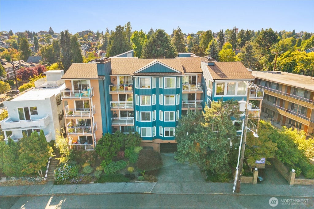 Photo of 7111 Linden Avenue N #304, Seattle, WA 98103 (MLS # 2585079)