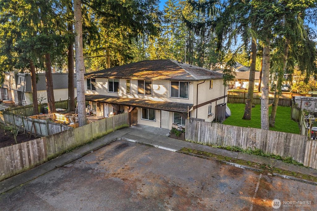 Photo of 18332 Hurst Road, Lynnwood, WA 98037 (MLS # 2527527)