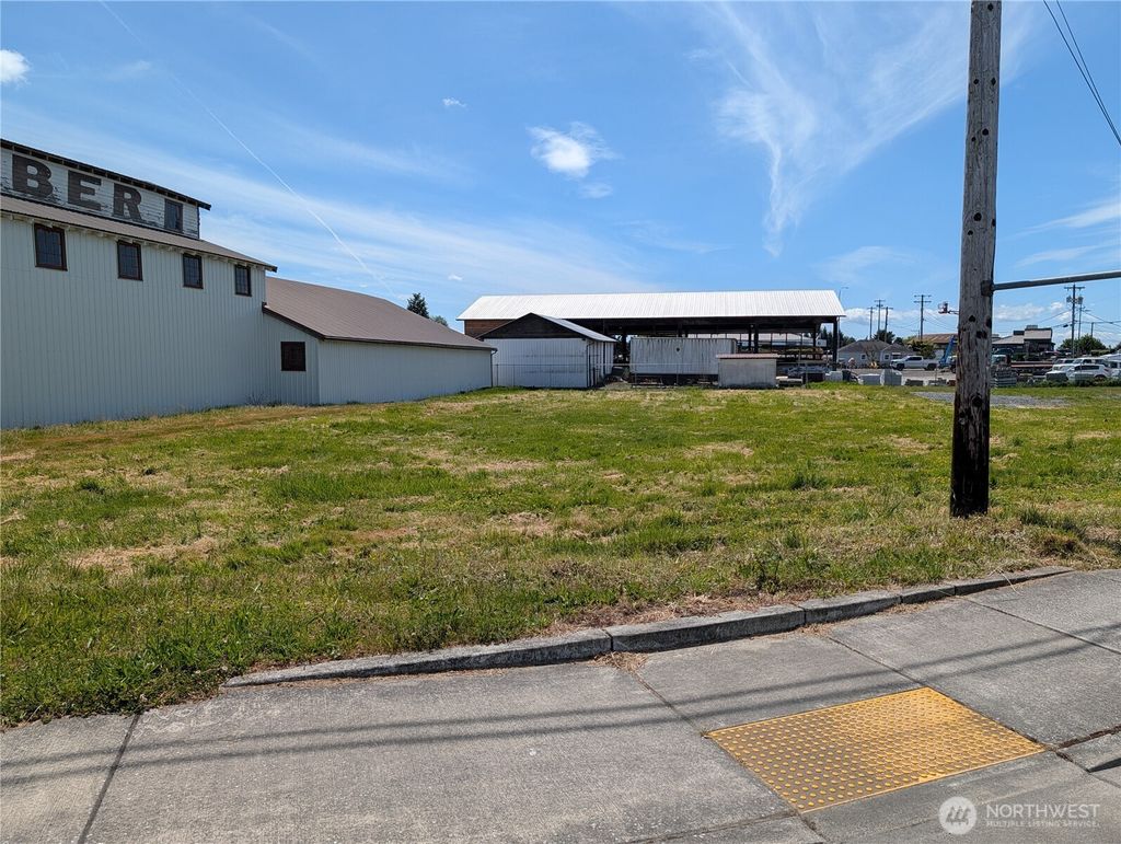 Photo of 9728 270th Street NW, Stanwood, WA 98292 (MLS # 2526248)
