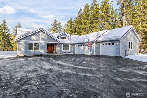Photo of 971 Old Cedars Road, Cle Elum, WA 98922 (MLS # 2467194)